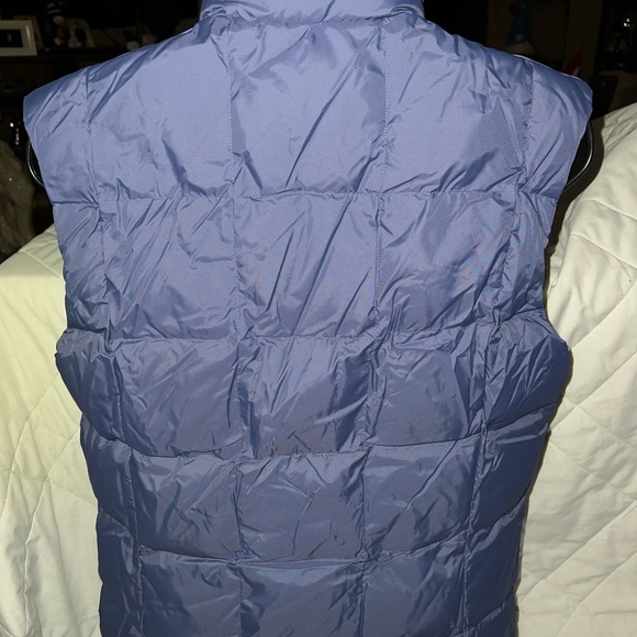 Columbia Down Vest - Picture 5 of 11